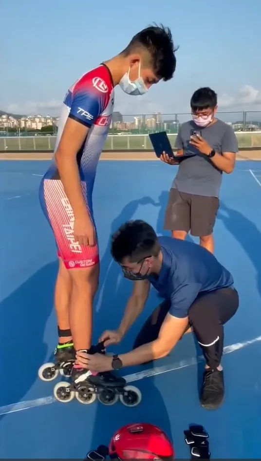 Inline speed skating